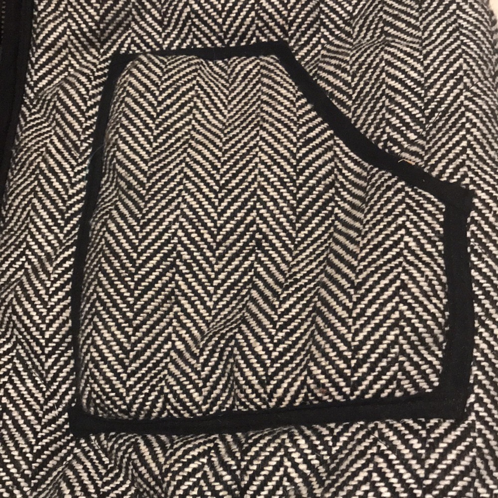 Quilted Herringbone Pattern Vest - image 4